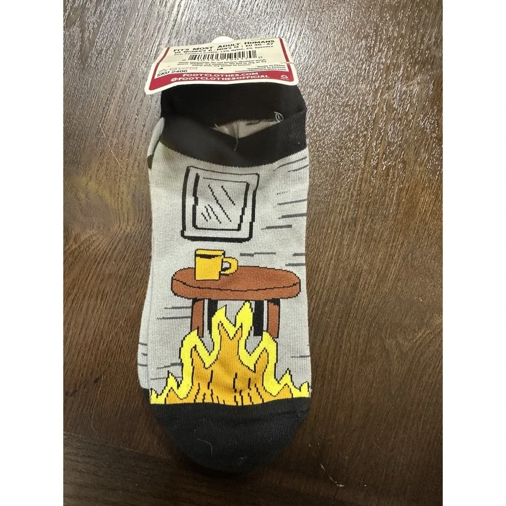 Foot Clothes No-Show Socks This Is Fine Dog Meme Graphic Print Gray Black Orange